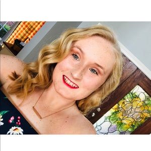 Meet your Posher, Grace